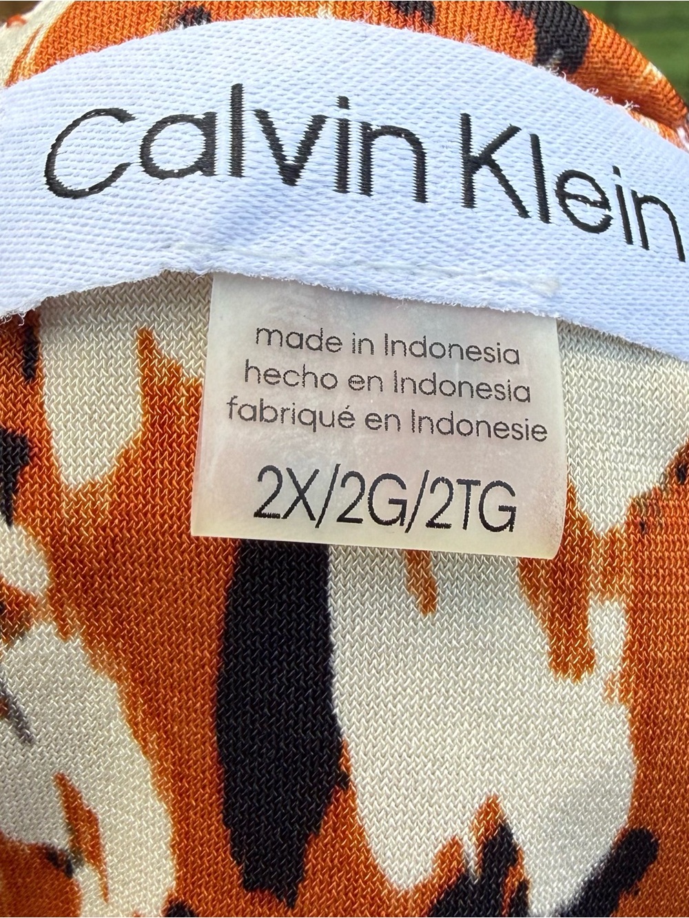 Calvin Klein Rust, Black & Cream Sleeveless Scoop Neck Camisole NWT - Picture 3 of 5